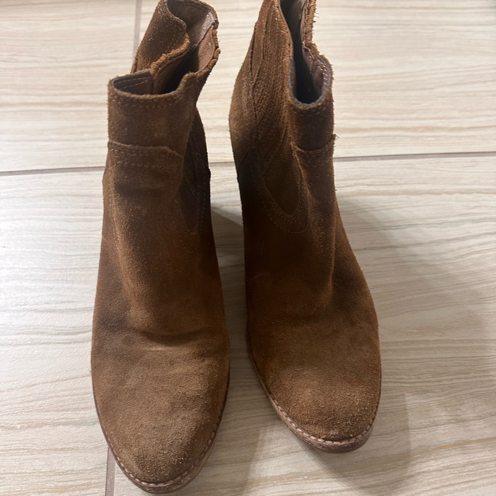 Dolce Vita Tan Suede Ankle Booties